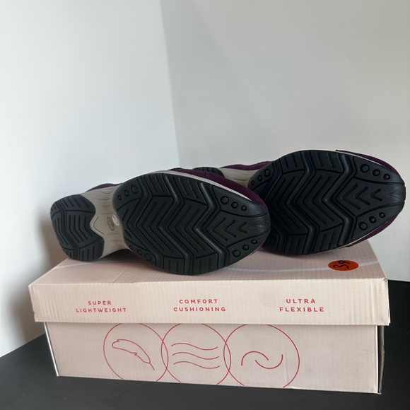 Easy Spirit SE Travel Time size 8.5 Wide. - Picture 2 of 2